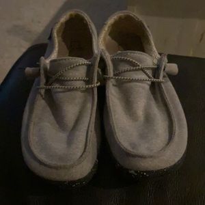 Hey Dude Women’s Size 7 or 38 grey